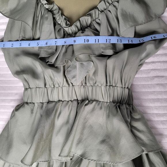 Elliatt XS Sage Green Ruffle Tiered Maxi Dress Asymmetrical Hem Boho Formal - Picture 4 of 11